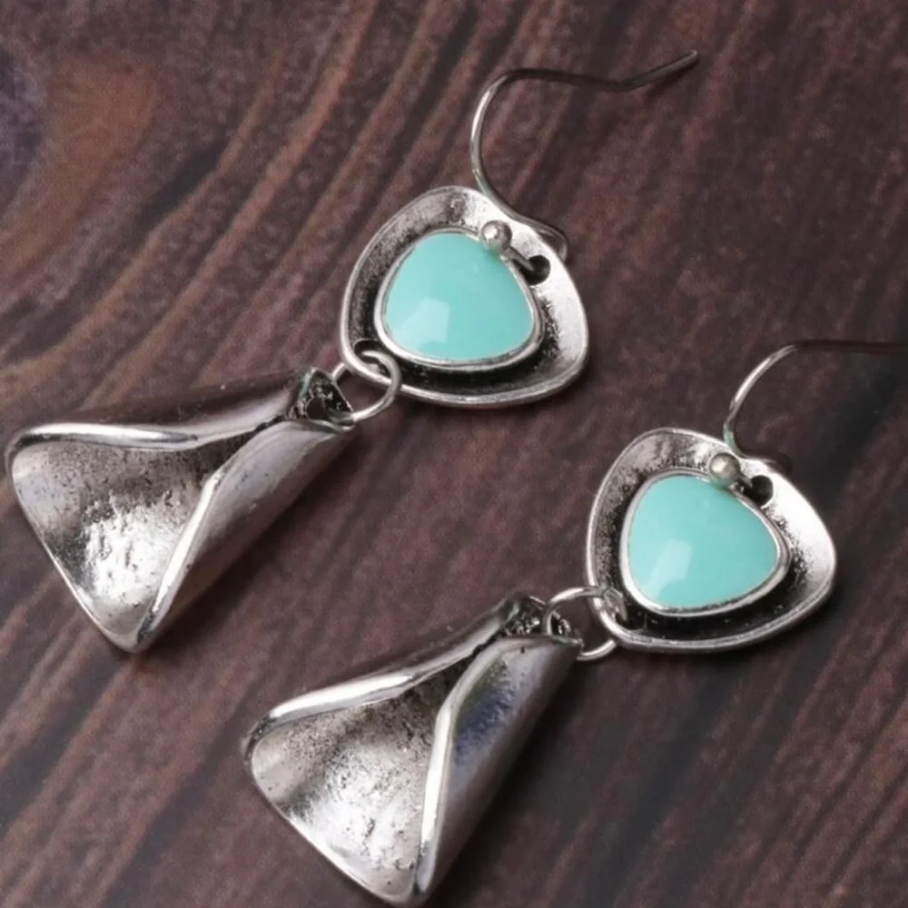 Turquoise Decor Geometric Drop Earrings - Picture 2 of 4